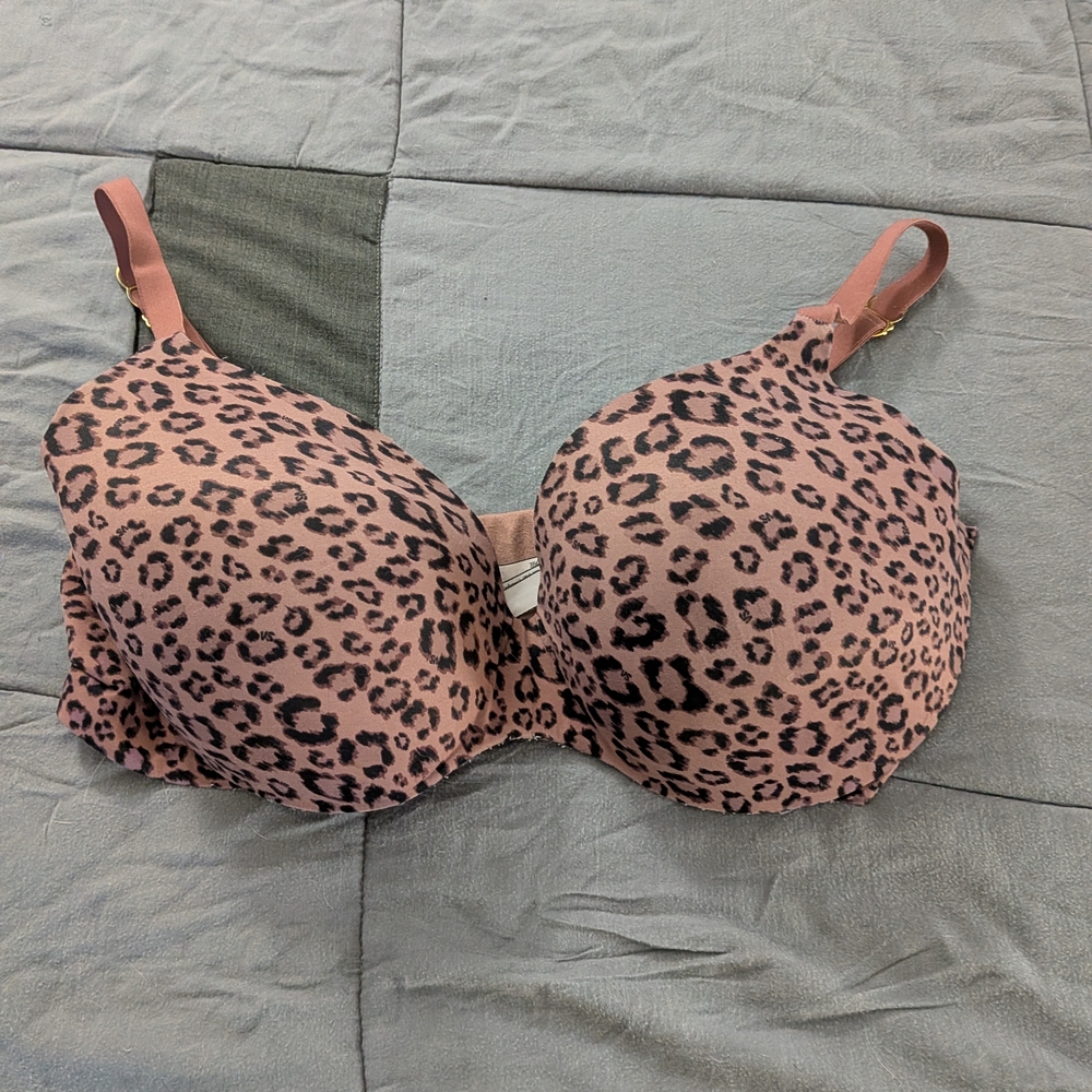 Victoria's Secret 40DD Leopard Print T-Shirt Bra Good Condition Animal Print